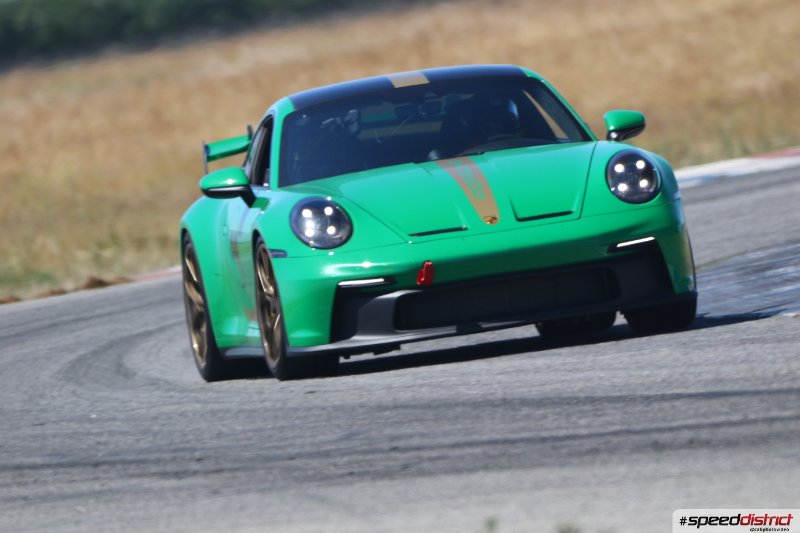 Porsche 911 GT3 RS green