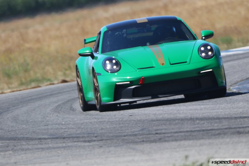 Porsche 911 GT3 RS green