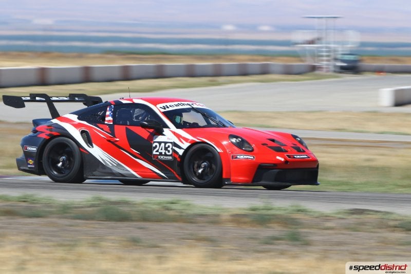 Porsche 911 GT3 Cup red