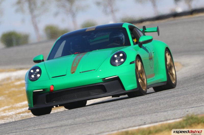 Porsche 911 GT3 RS green