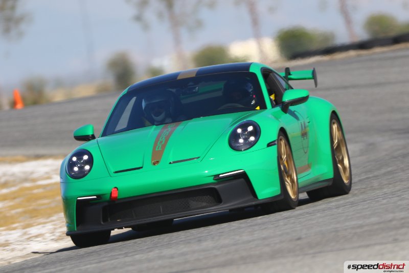 Porsche 911 GT3 RS green