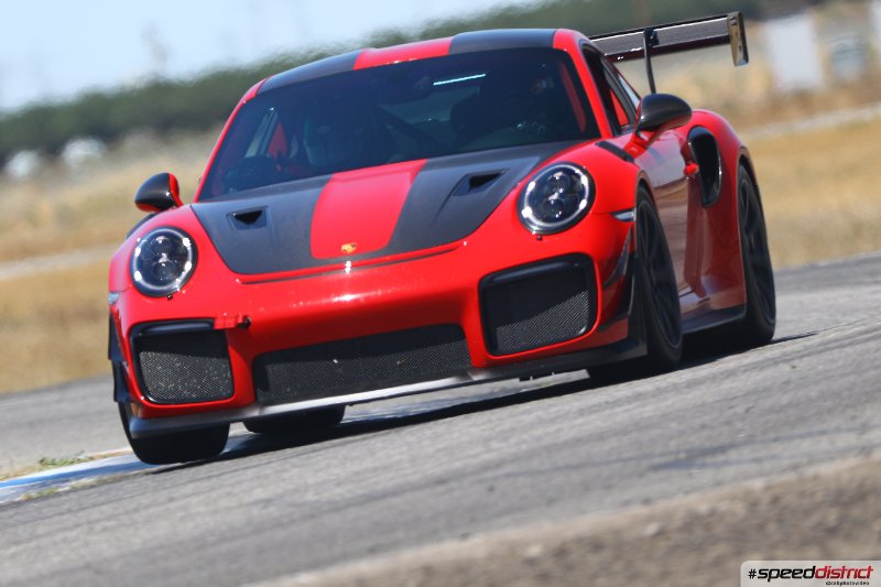 Porsche 911 GT2 RS