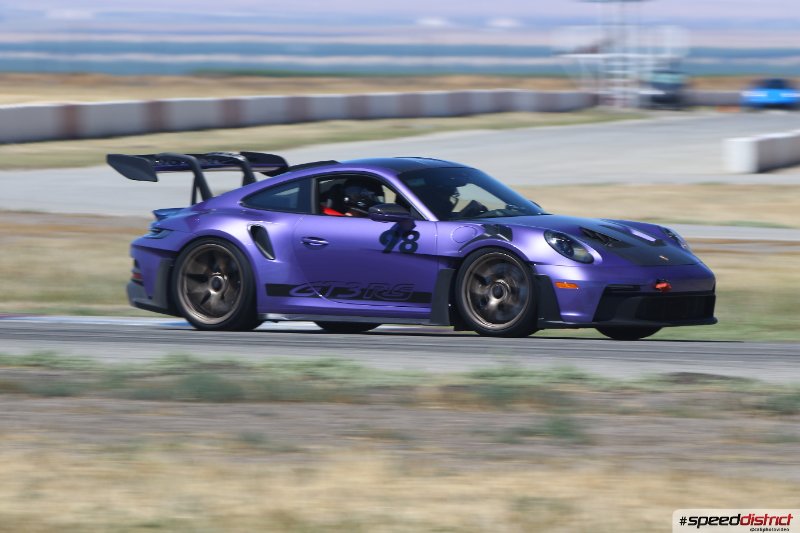 Porsche 911 GT3 RS purple