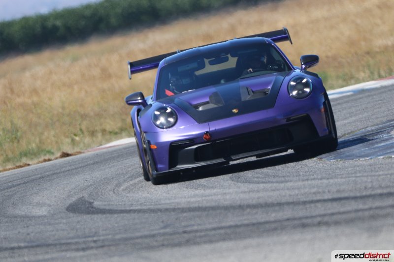 Porsche 911 GT3 RS purple