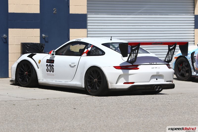 Porsche 911 white
