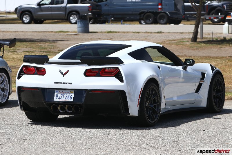 Chevrolet Corvette white