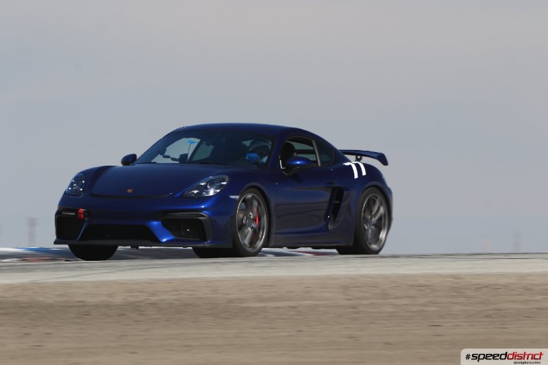 Porsche Cayman GT4