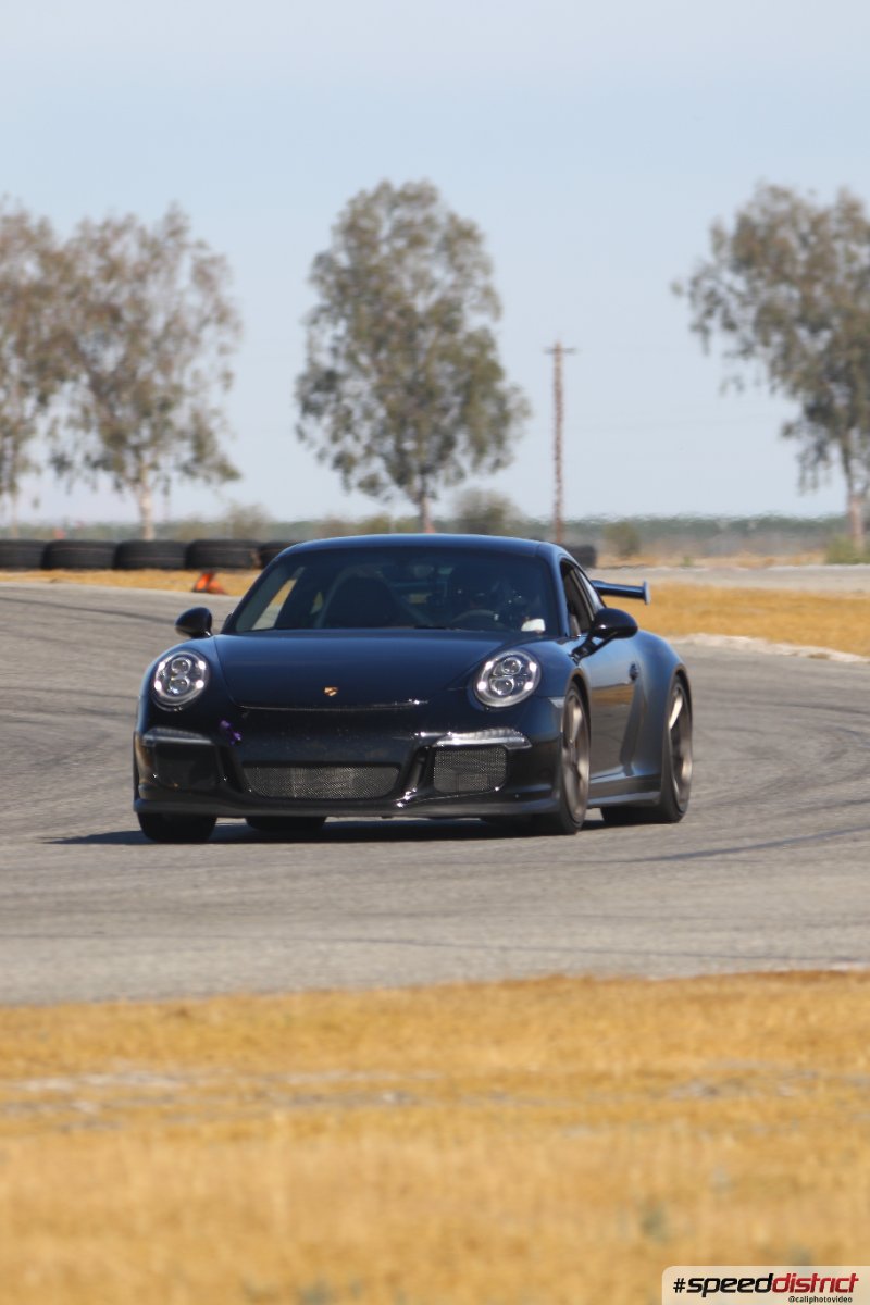 Porsche 911 GT3 RS blue