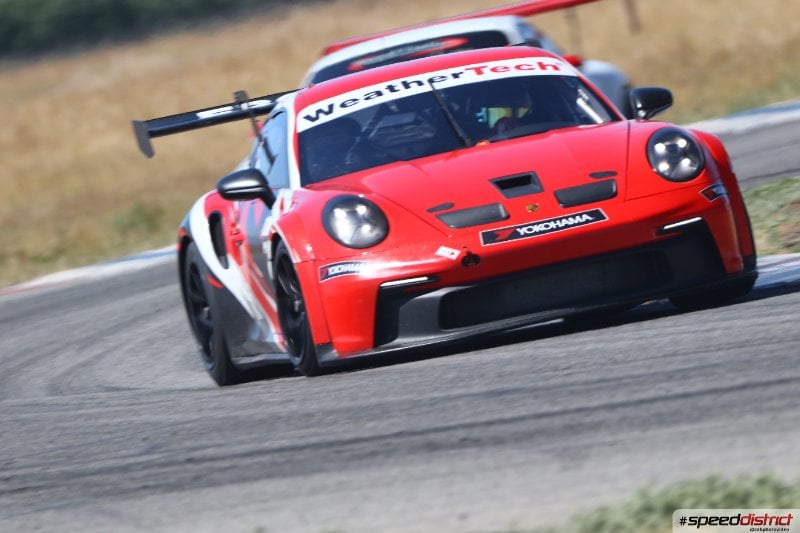 Porsche 911 GT3 Cup red