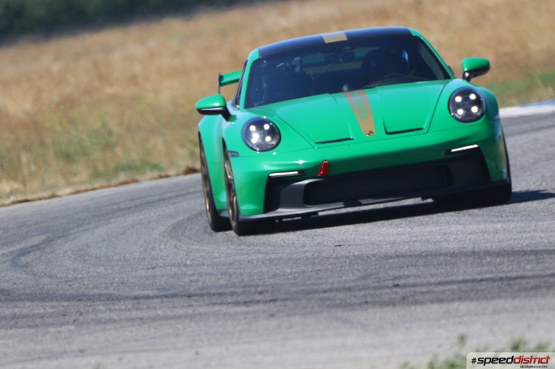 Porsche 911 GT3 RS green