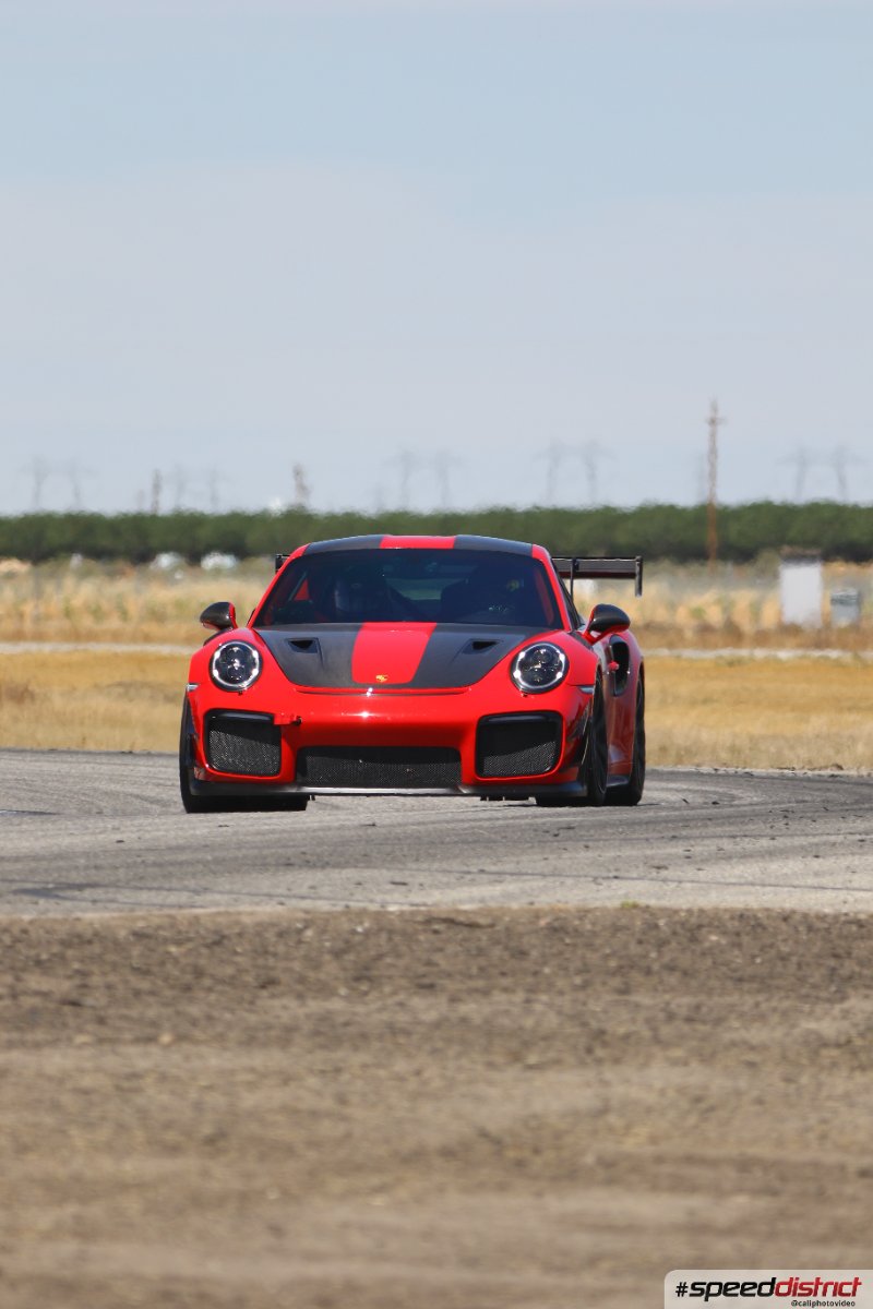 Porsche 911 GT2 RS