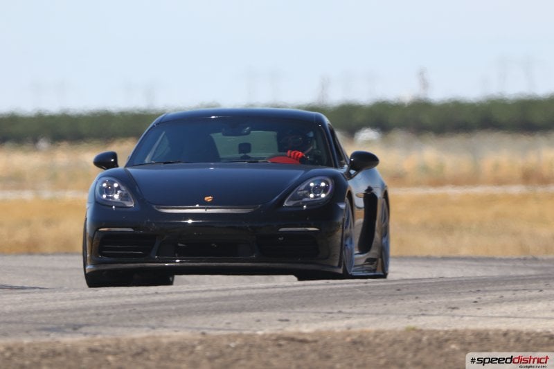 Porsche Cayman GT4