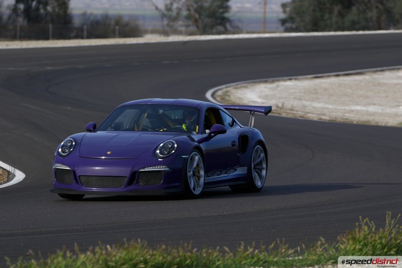 Porsche 911 GT3 RS purple