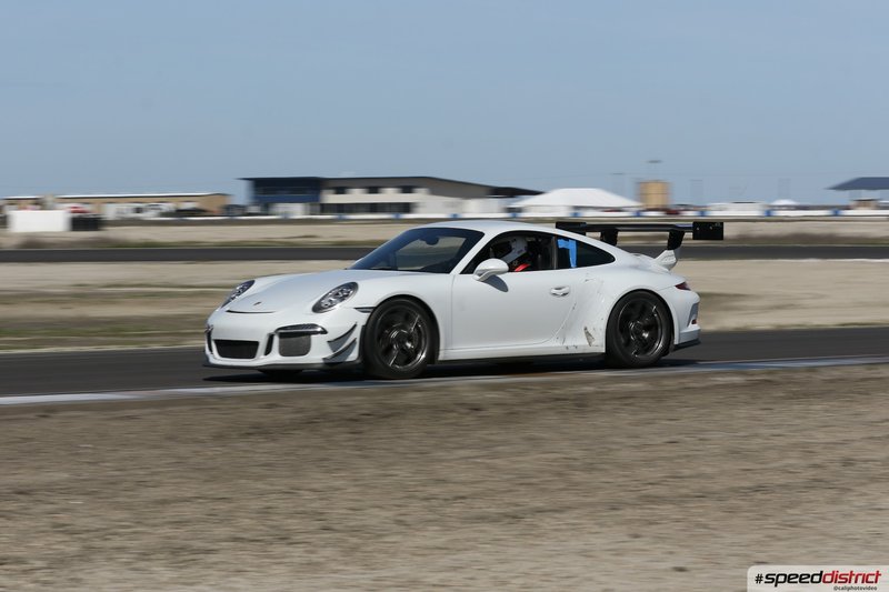 Porsche 911 GT3 Cup white