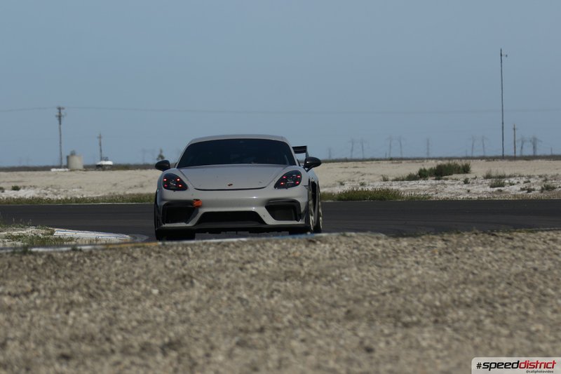 Porsche Cayman GT4 RS
