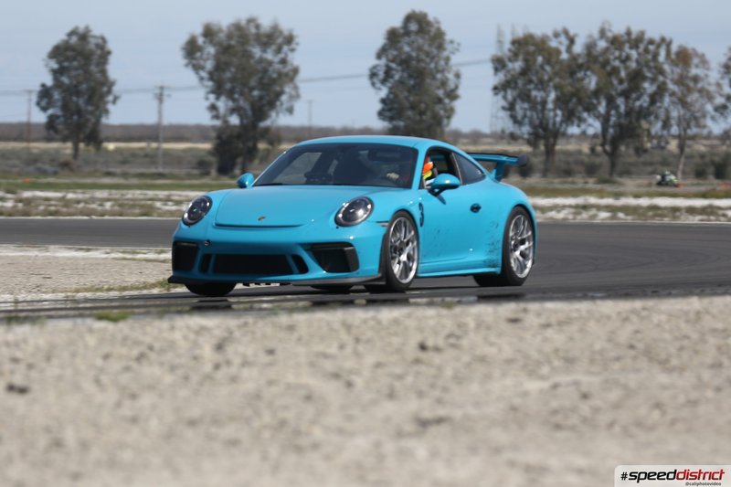 Porsche 911 GT3 RS blue
