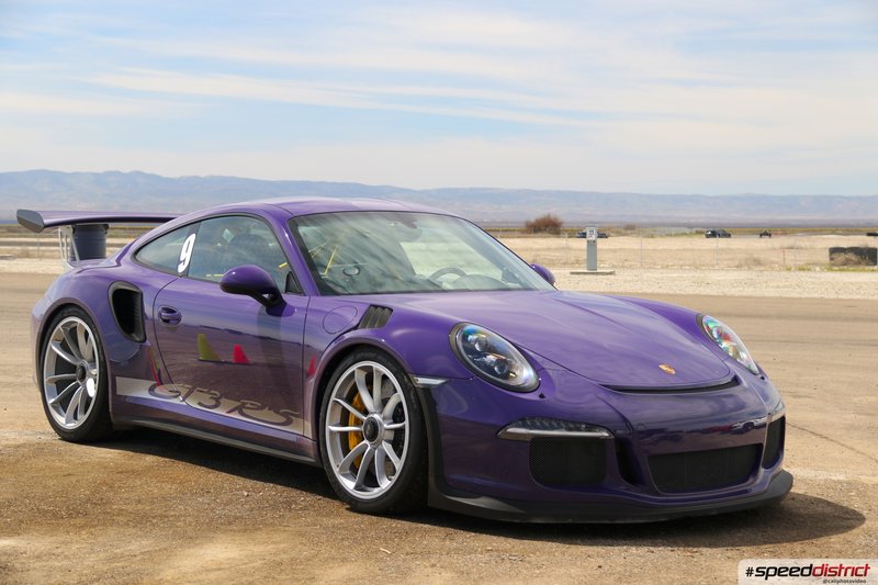 Porsche 911 GT3 RS purple