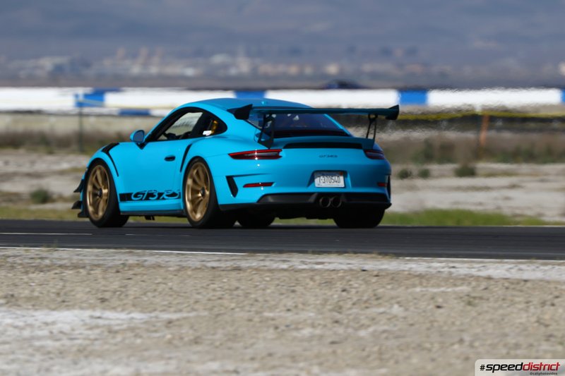 Porsche 911 GT3 RS blue