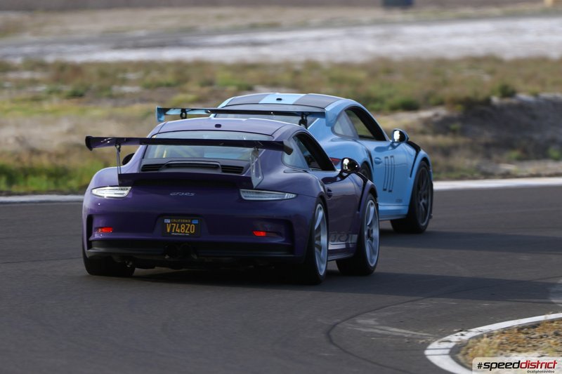 Porsche 911 GT3 RS purple