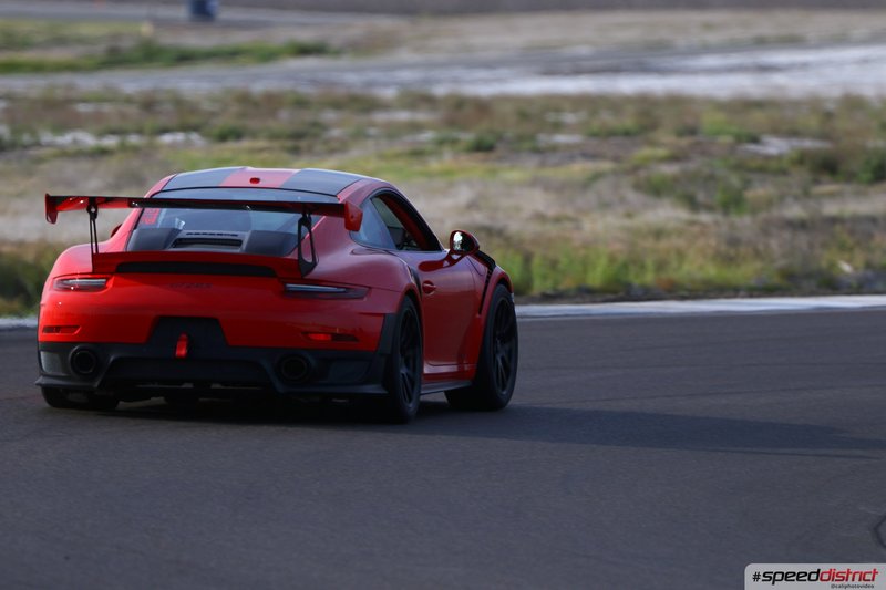 Porsche 911 GT2 RS