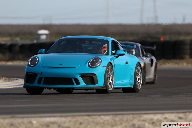 Porsche 911 GT3 RS blue