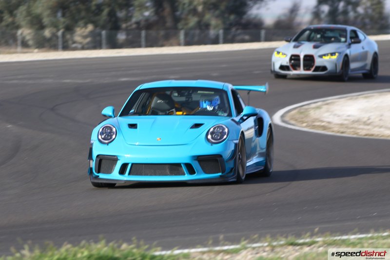 Porsche 911 GT3 RS blue