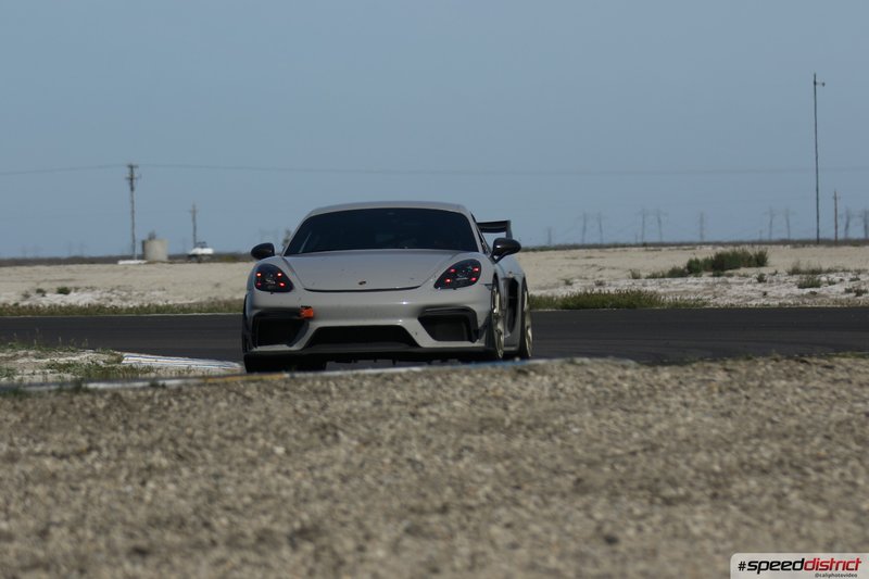 Porsche Cayman GT4 RS