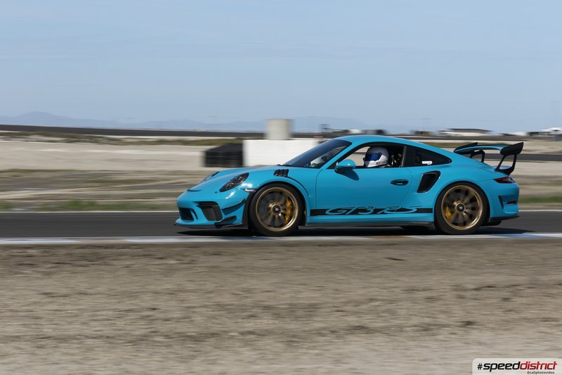 Porsche 911 GT3 RS blue