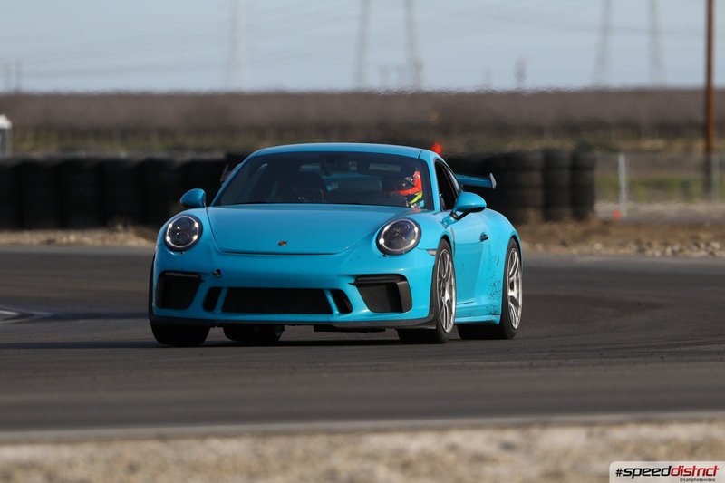 Porsche 911 GT3 RS blue