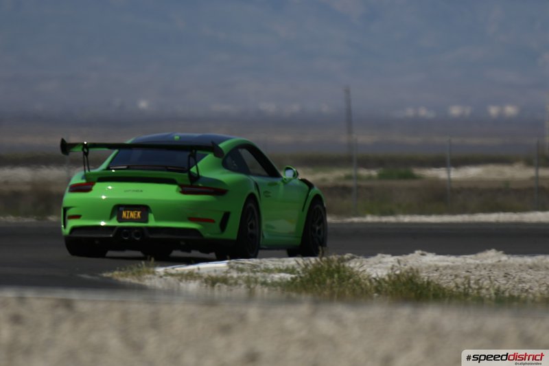 Porsche 911 GT3 RS green