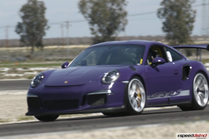 Porsche 911 GT3 RS purple