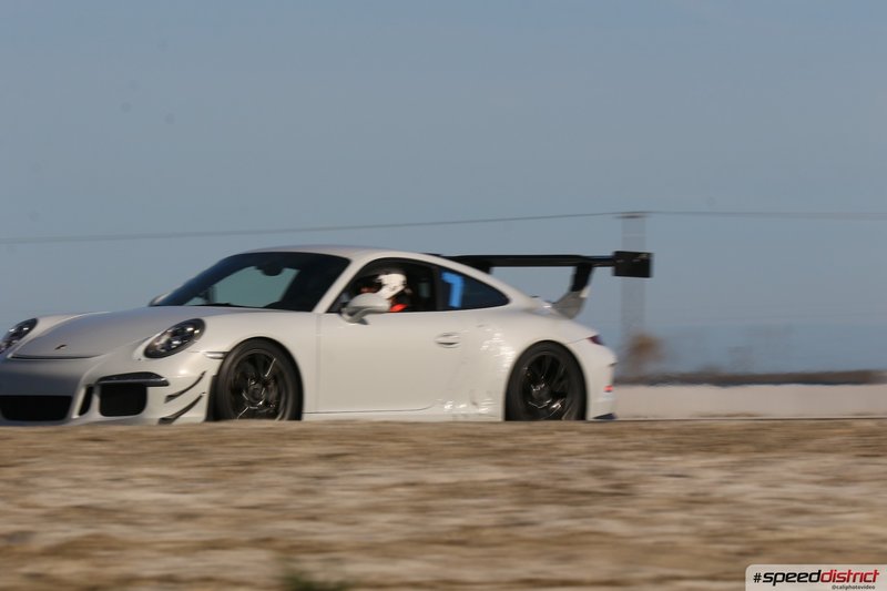 Porsche 911 GT3 Cup white