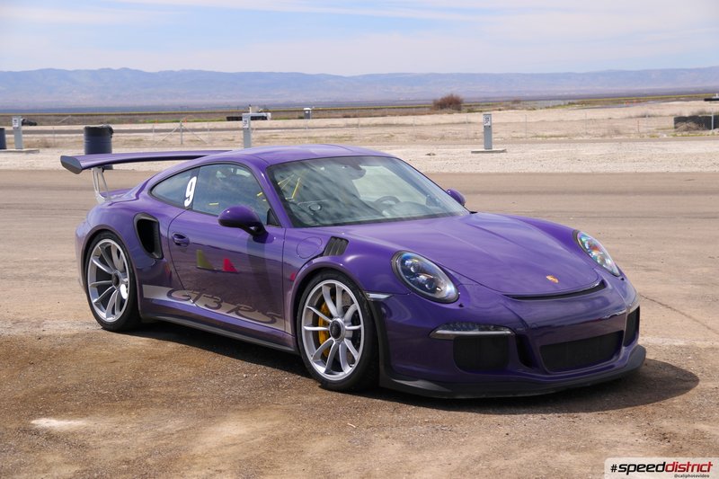 Porsche 911 GT3 RS purple