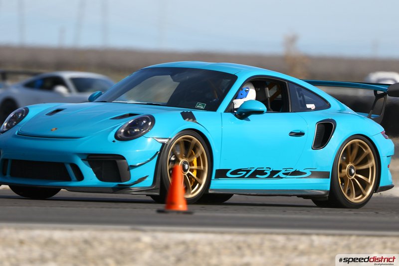 Porsche 911 GT3 RS blue