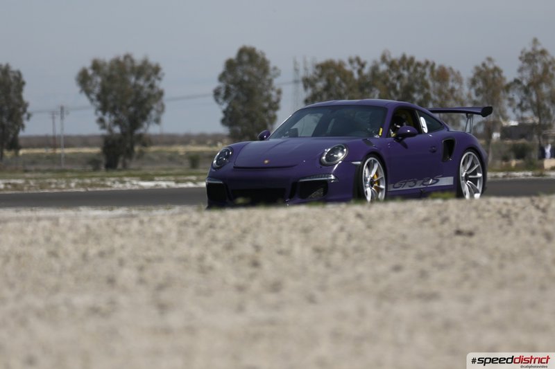 Porsche 911 GT3 RS purple