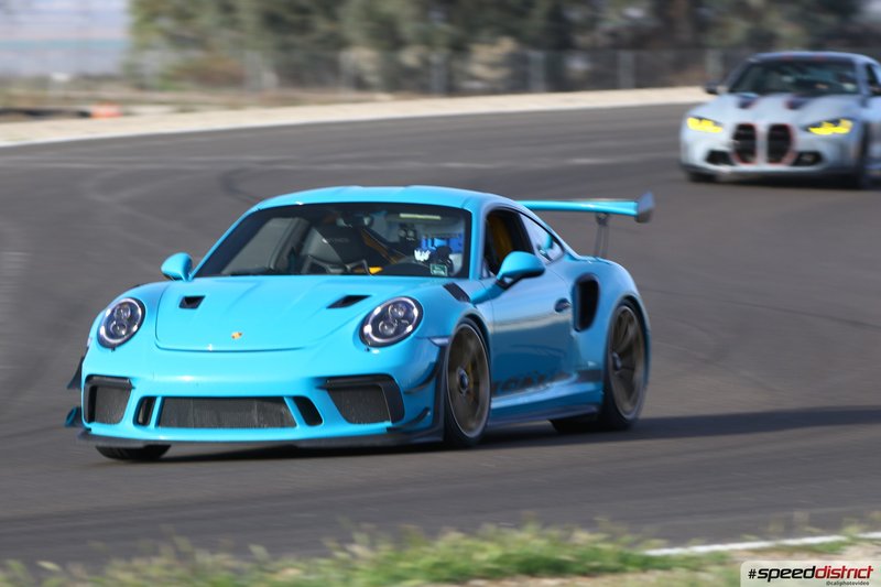 Porsche 911 GT3 RS blue