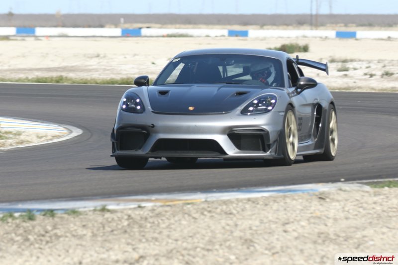 Porsche Cayman GT4 RS