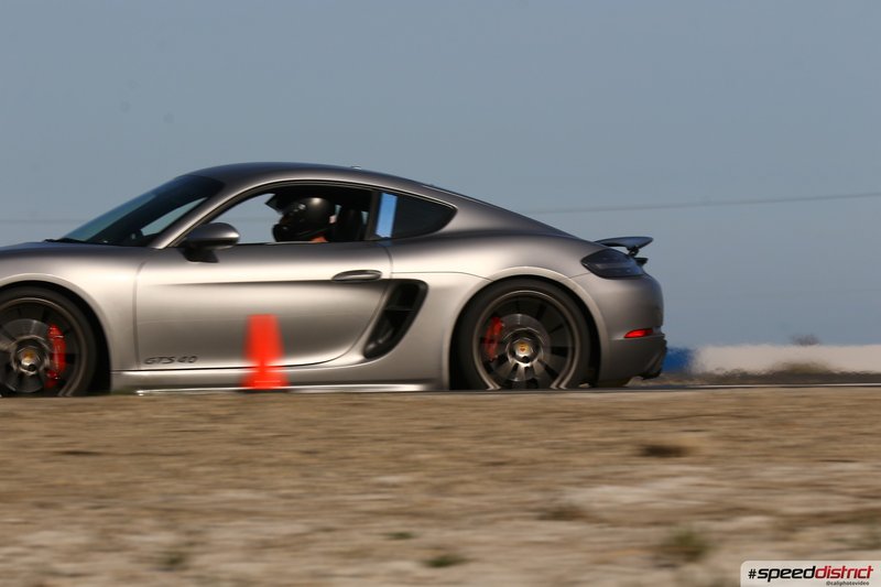 Porsche Cayman GT4
