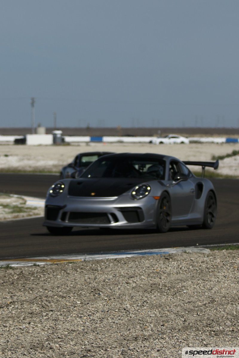 Porsche 911 GT3 RS gray