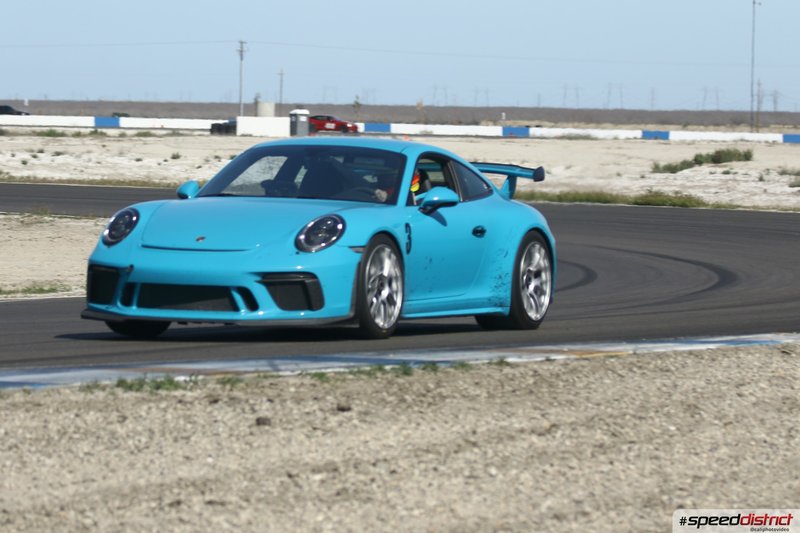 Porsche 911 GT3 RS blue