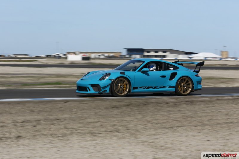 Porsche 911 GT3 RS blue