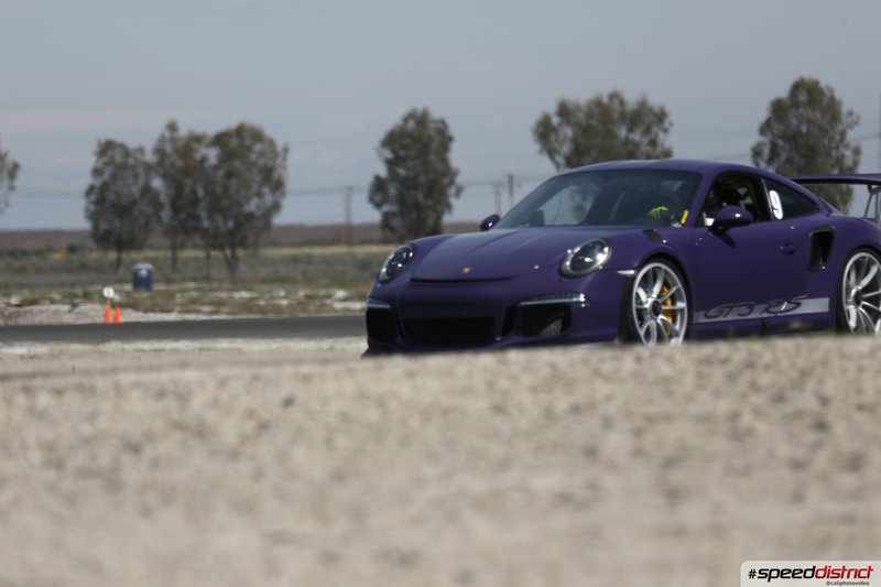 Porsche 911 GT3 RS purple