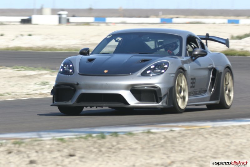 Porsche Cayman GT4