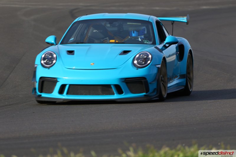 Porsche 911 GT3 RS blue