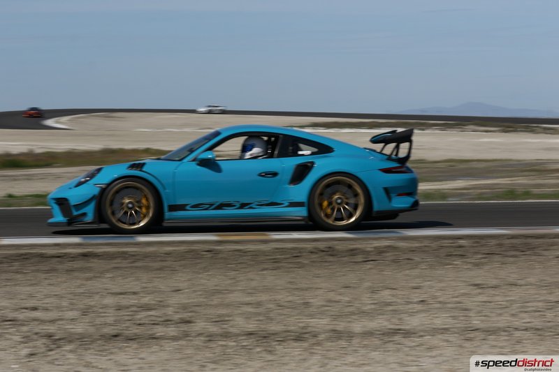 Porsche 911 GT3 RS blue