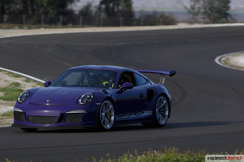 Porsche 911 GT3 RS purple