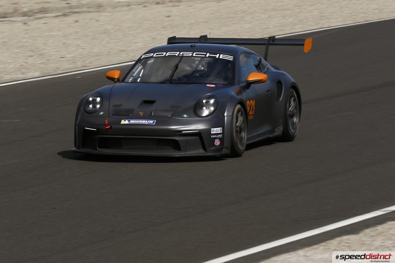 Porsche 911 GT3 Cup gray