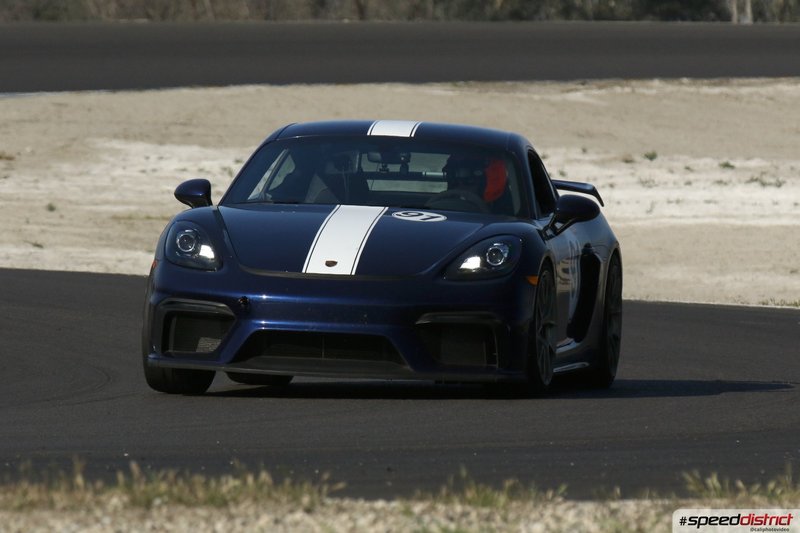 Porsche Cayman GT4 blue