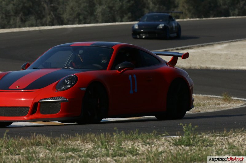 Porsche 911 GT3 red