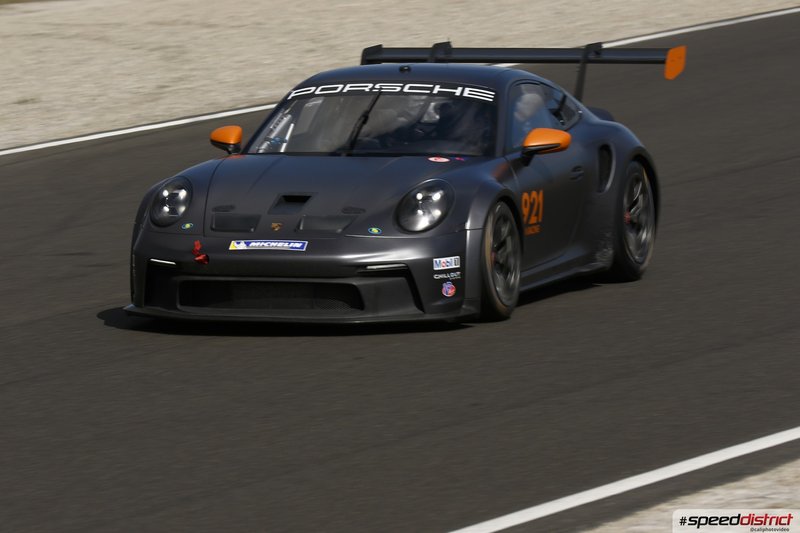 Porsche 911 GT3 Cup gray